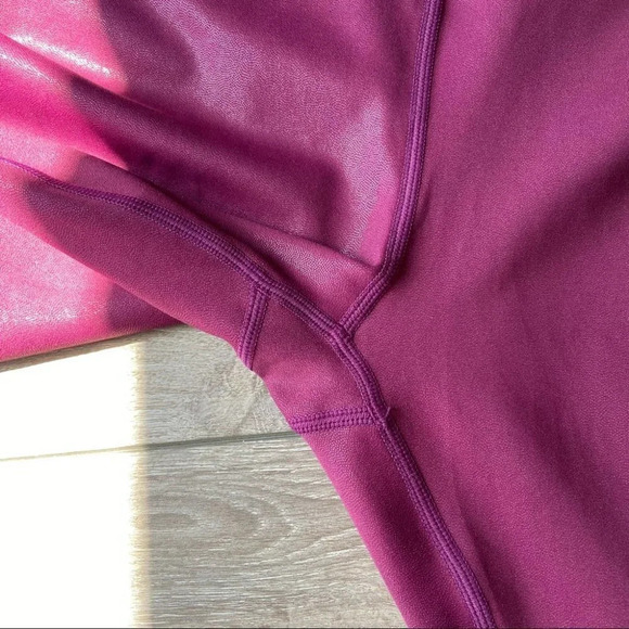 Zyia Lipgloss Metallic Plus Light n Tight Hi-Rise  Capri 20" - Picture 9 of 16